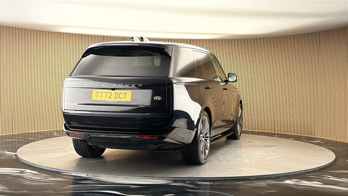 More views of Land Rover Range Rover