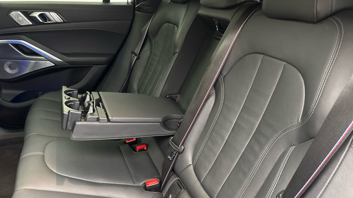 BMW X6 Image 9