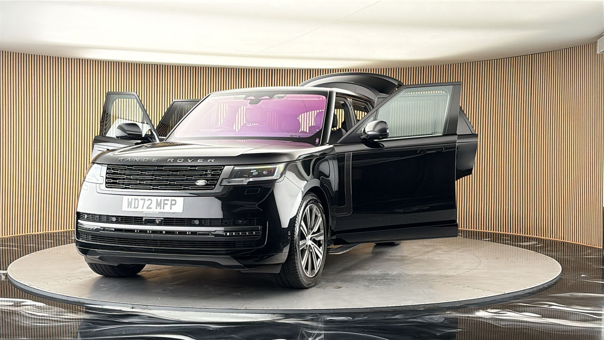 More views of Land Rover Range Rover