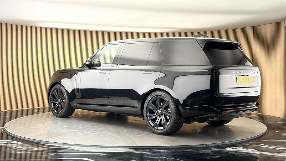 More views of Land Rover Range Rover