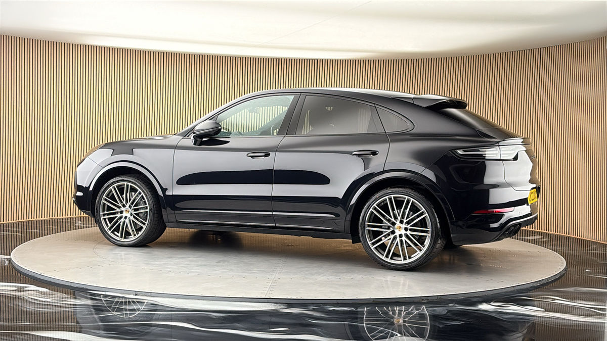 More views of Porsche Cayenne