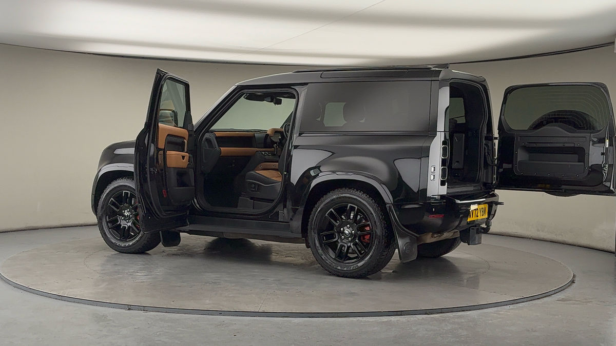 More views of Land Rover Defender 90