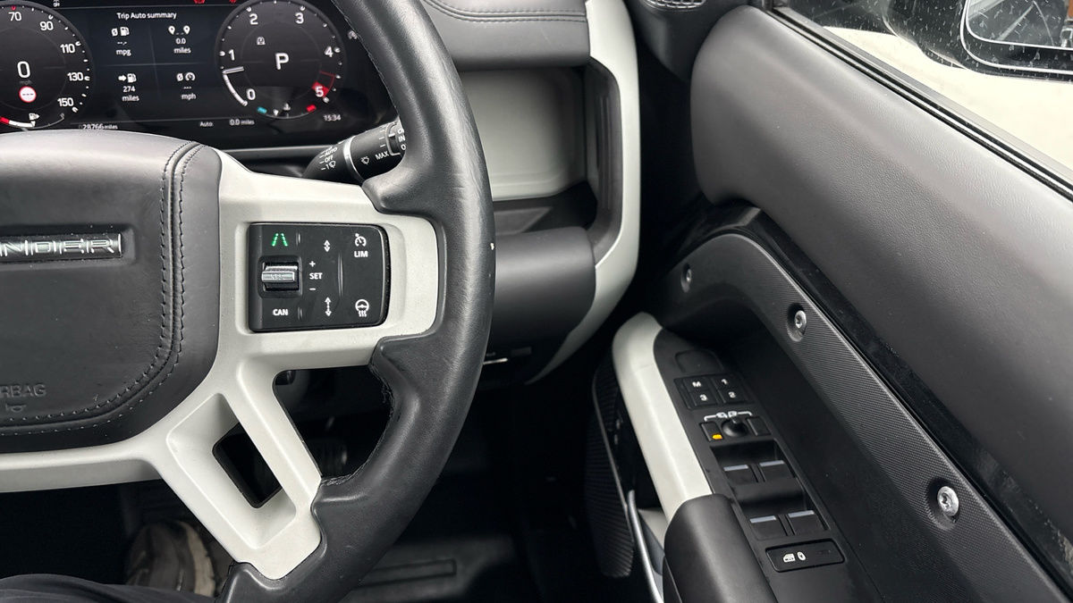 Land Rover Defender 110 Urban Image 14