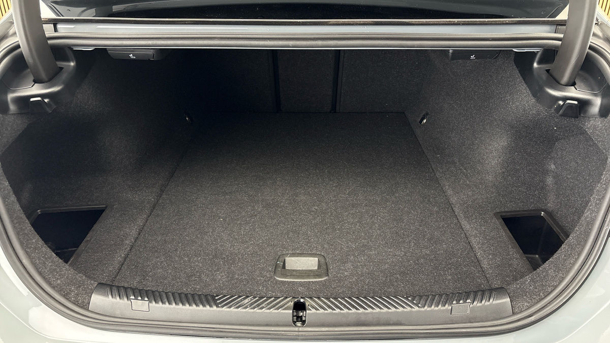 BMW i5 Image 11