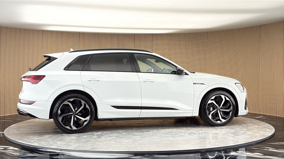 More views of Audi e-tron