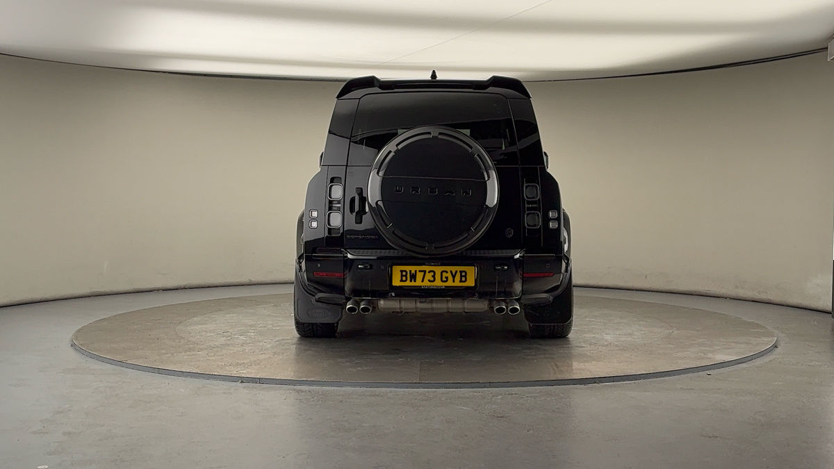 Land Rover Defender 130 Urban Image 4