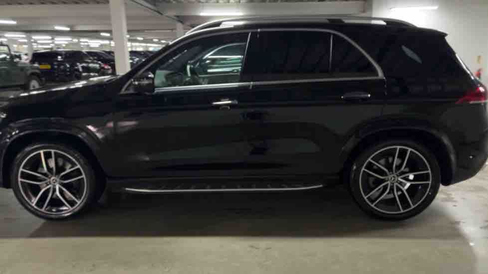 More views of Mercedes-Benz GLE