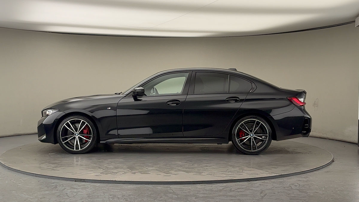 BMW 3 Series Image 15