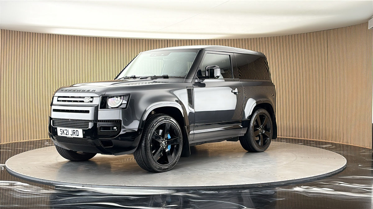 Land Rover Defender 90 Image 20