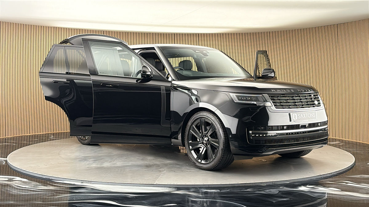More views of Land Rover Range Rover