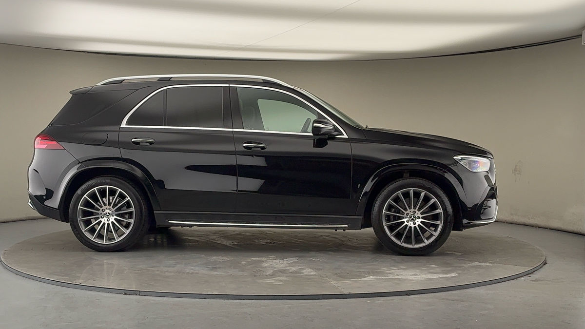 More views of Mercedes-Benz GLE