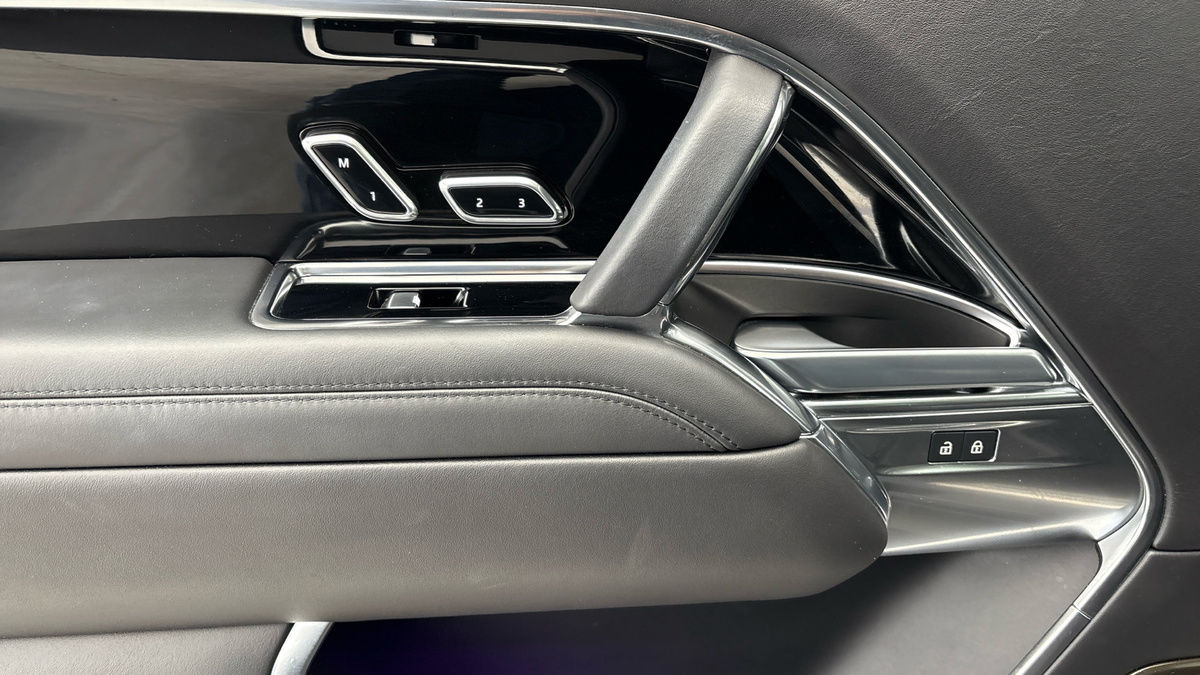 Land Rover Range Rover Image 19