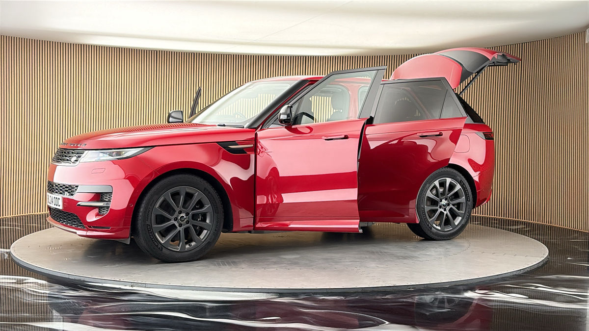 More views of Land Rover Range Rover Sport