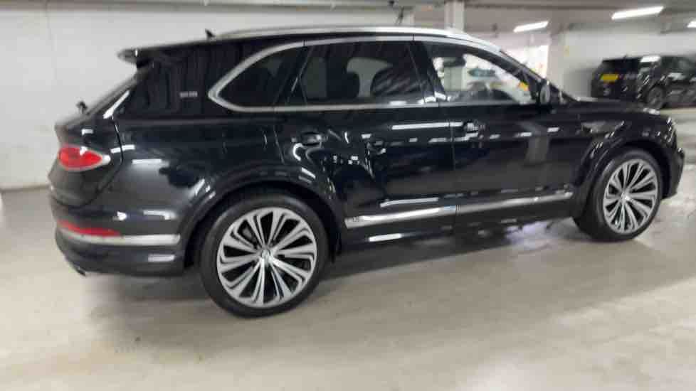More views of Bentley Bentayga