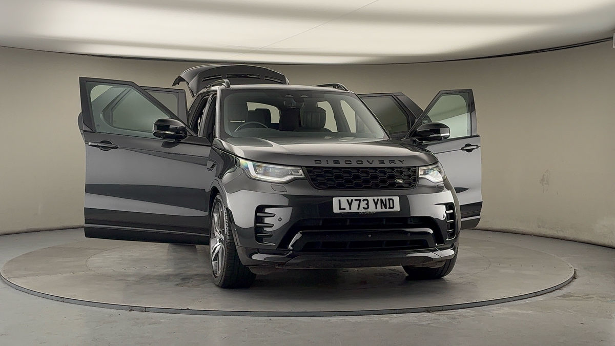 More views of Land Rover Discovery