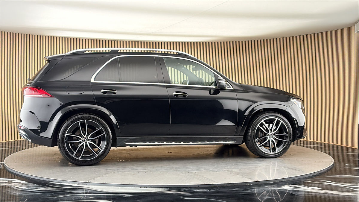 More views of Mercedes-Benz GLE