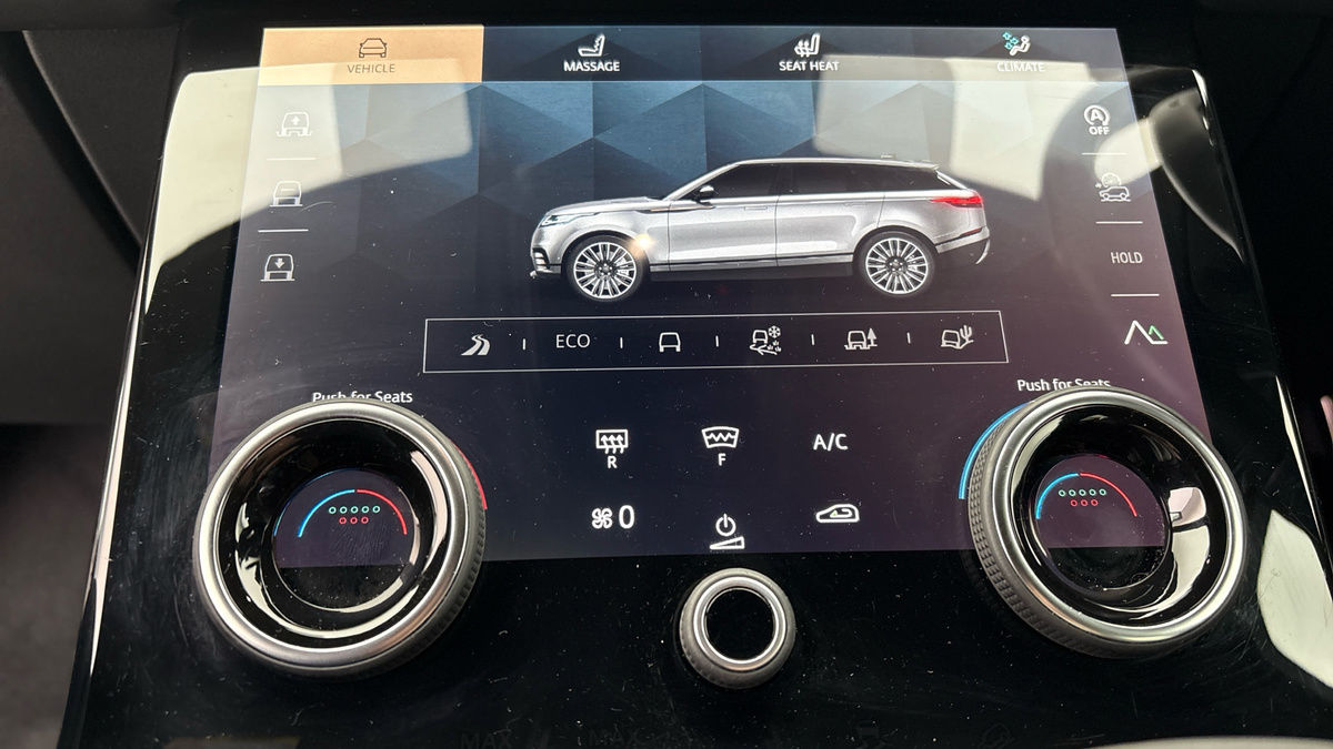 Land Rover Range Rover Velar Image 11