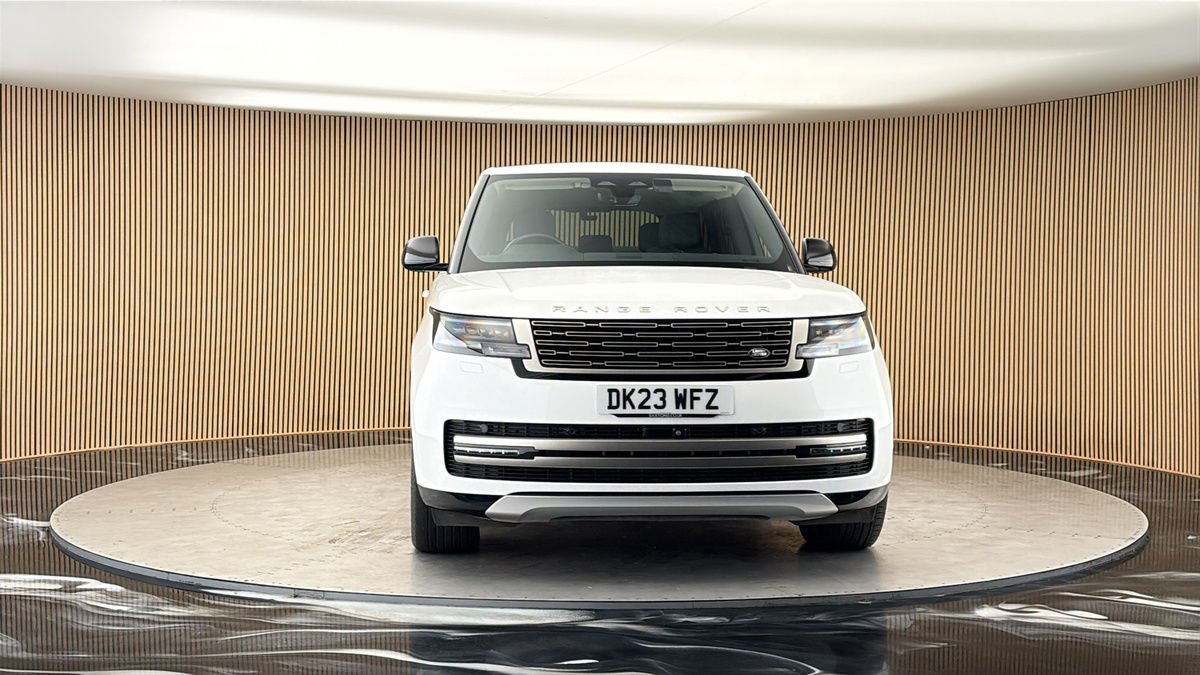 More views of Land Rover Range Rover