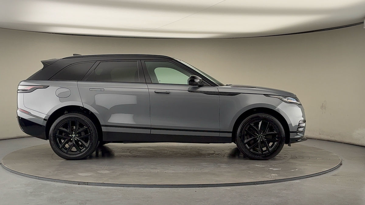 Land Rover Range Rover Velar Image 16