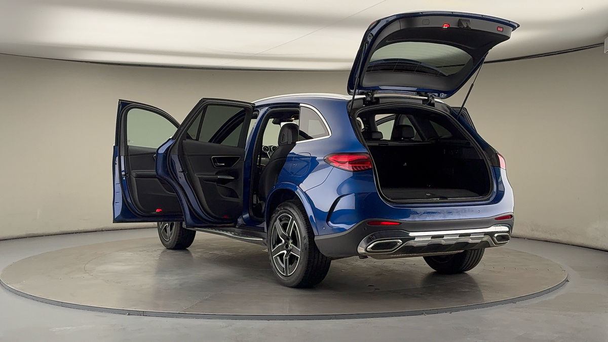 Mercedes-Benz GLC Image 23