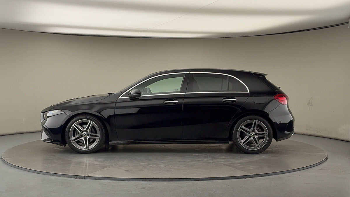 Mercedes-Benz A Class Image 15