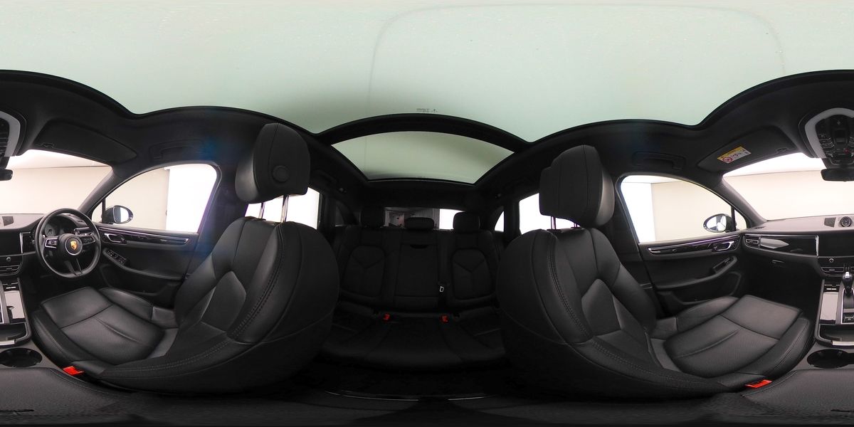 More views of Porsche Macan