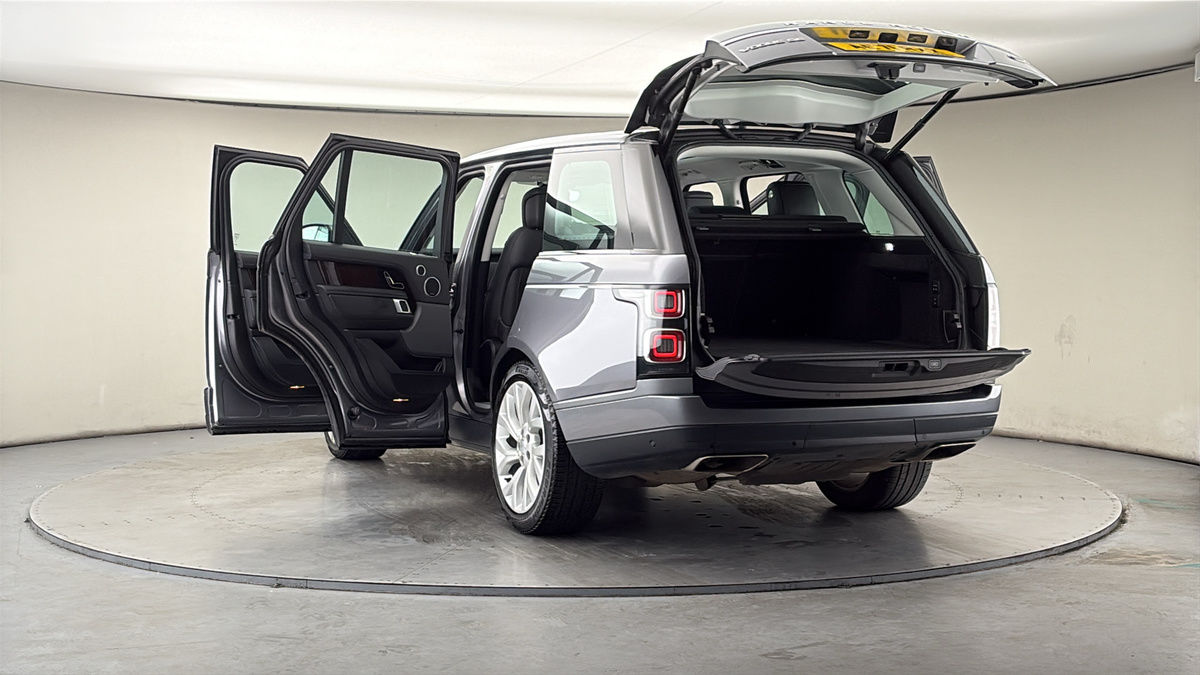More views of Land Rover Range Rover