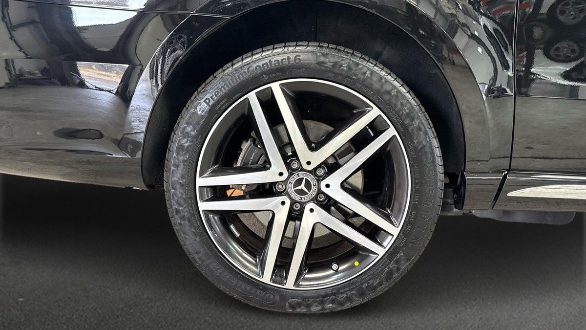 Mercedes-Benz V Class Image 10