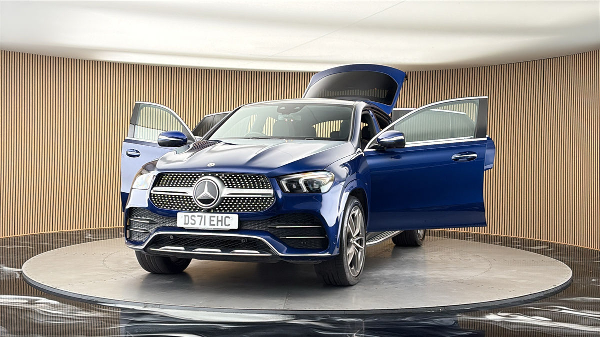 More views of Mercedes-Benz GLE