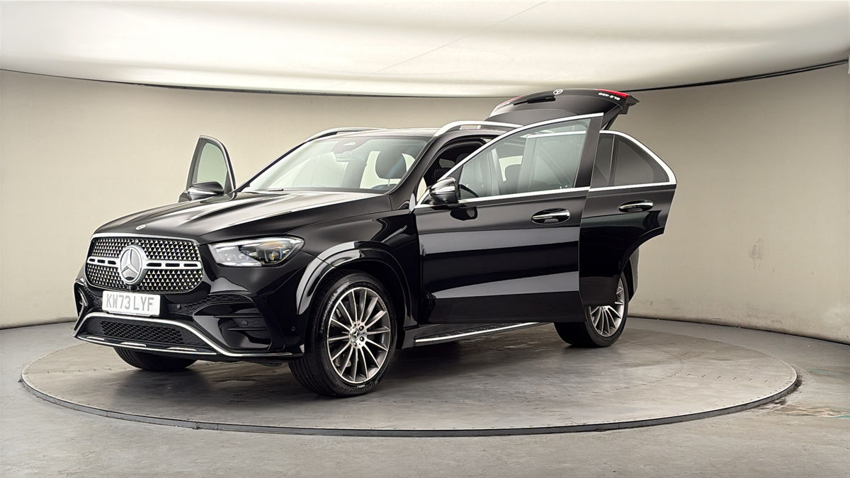 More views of Mercedes-Benz GLE