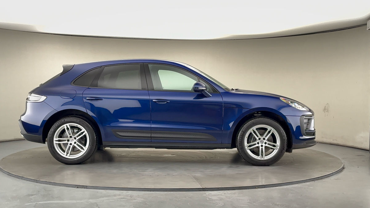Porsche Macan Image 16