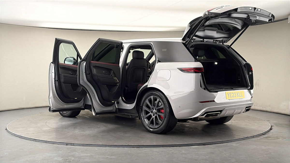 More views of Land Rover Range Rover Sport