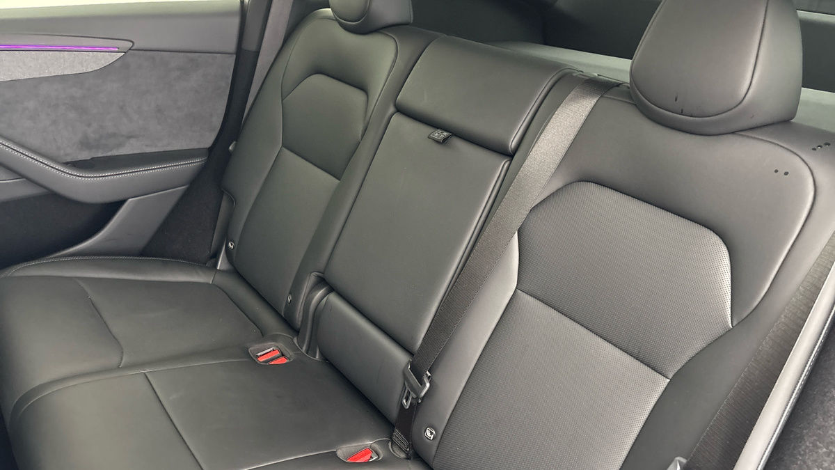 Tesla Model Y Image 8