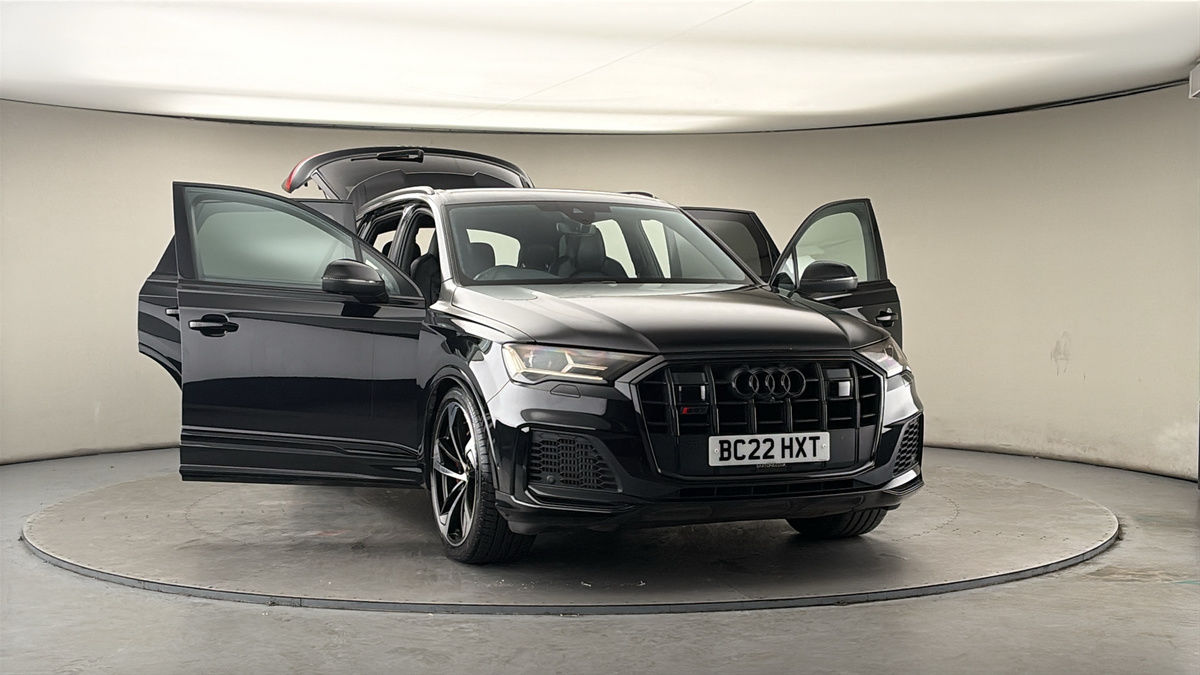 More views of Audi SQ7