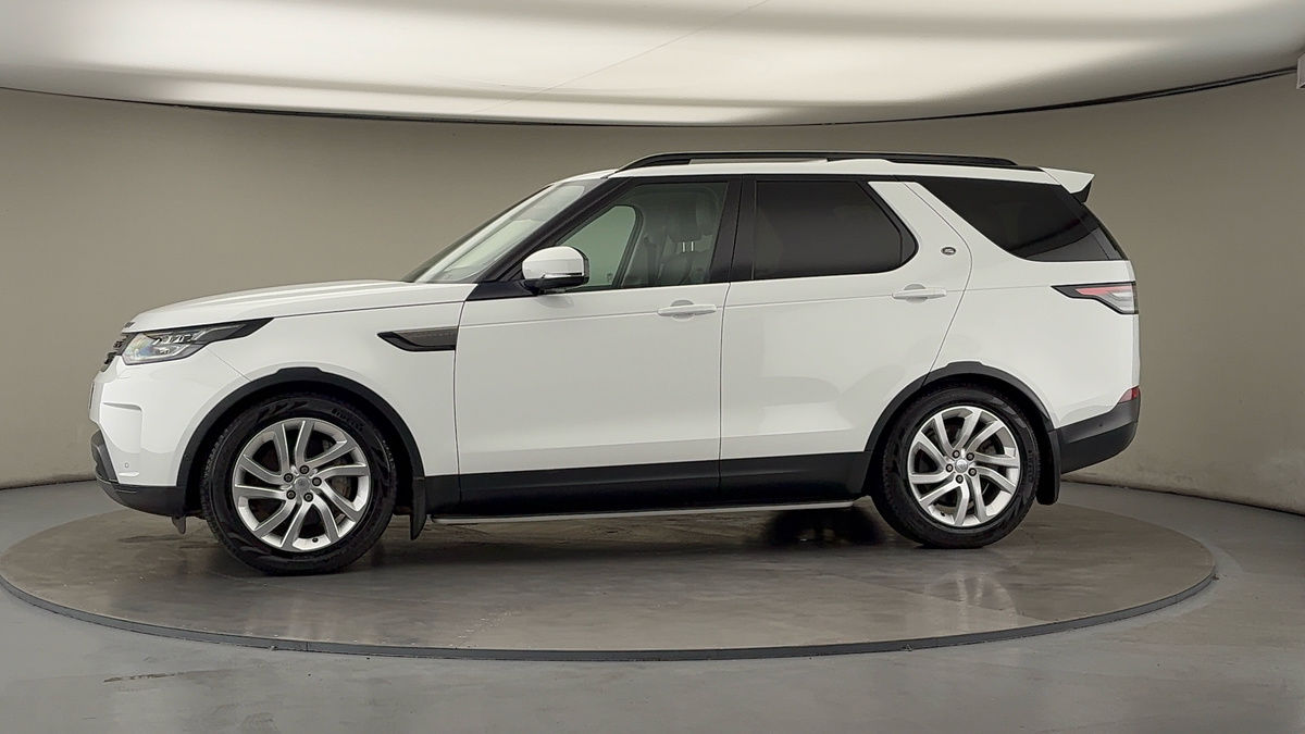 More views of Land Rover Discovery