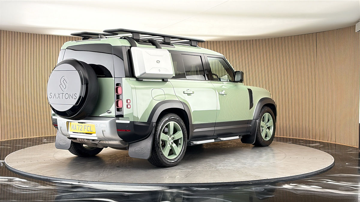 More views of Land Rover Defender 110