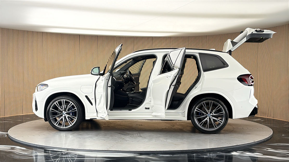 More views of BMW X3
