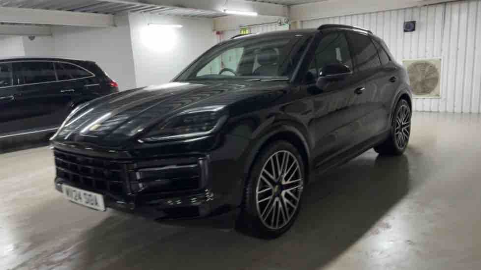 More views of Porsche Cayenne