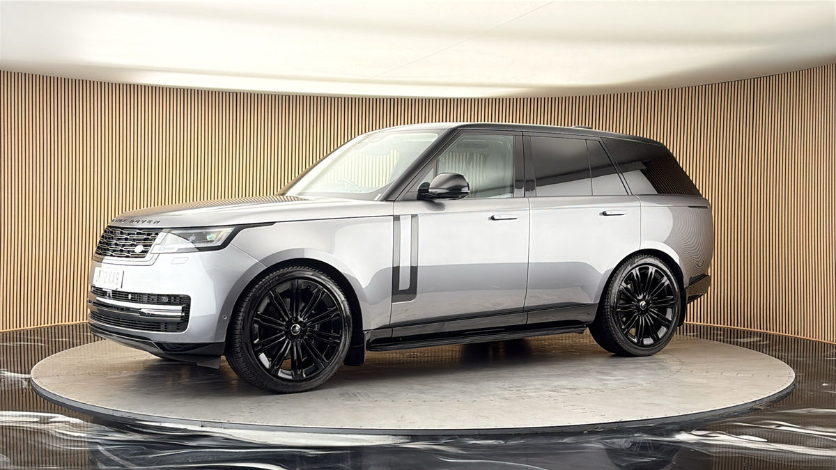 More views of Land Rover Range Rover
