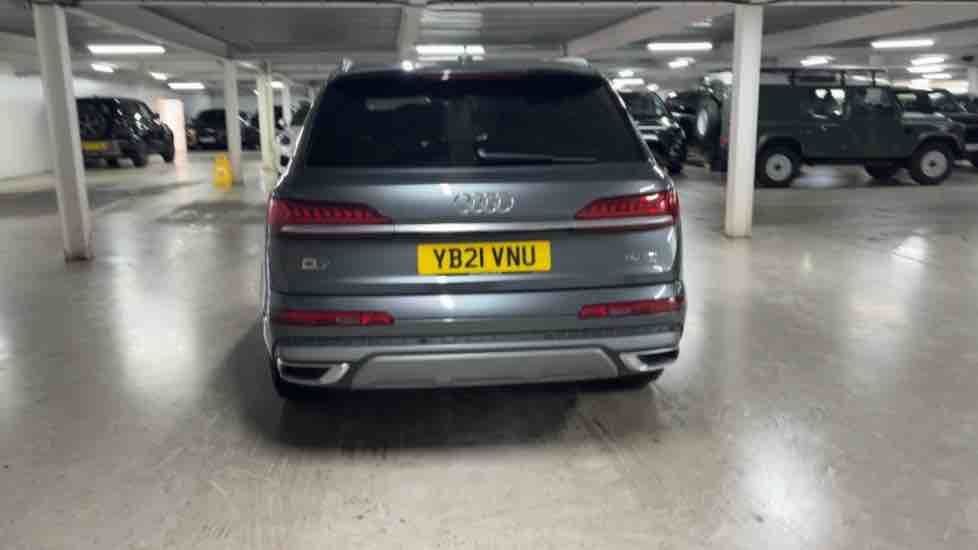 More views of Audi Q7