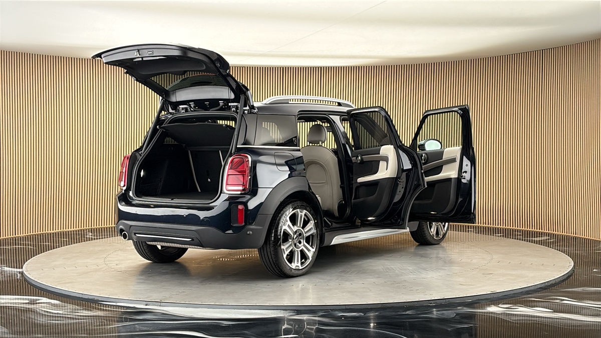 More views of MINI Countryman