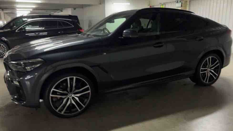 More views of BMW X6