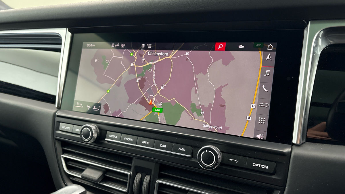Porsche Macan Image 17