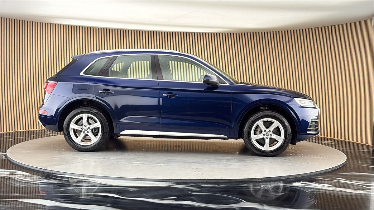More views of Audi Q5