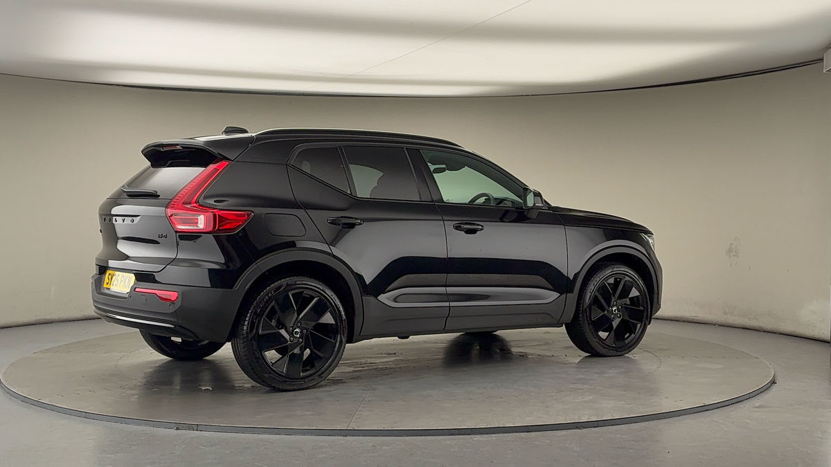 More views of Volvo XC40