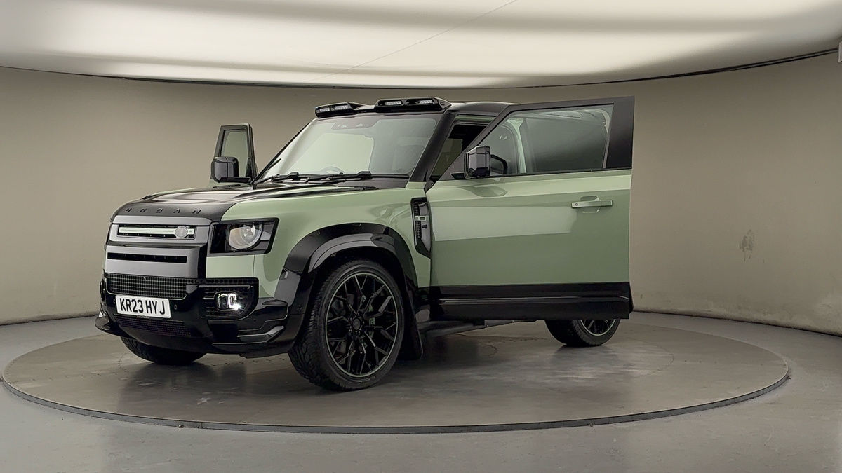 More views of Land Rover Defender 90