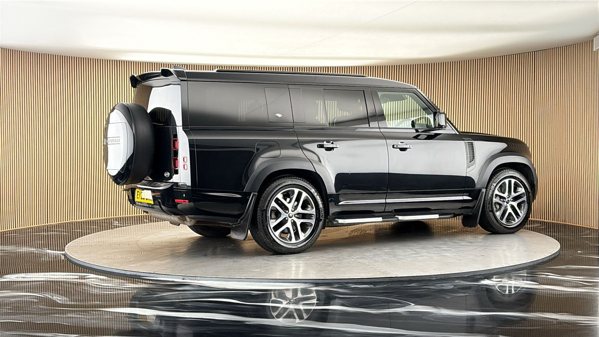 More views of Land Rover Defender 130