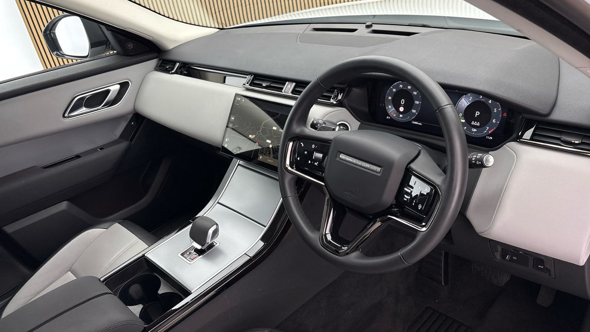 Land Rover Range Rover Velar Image 5