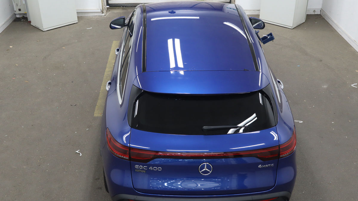 Mercedes-Benz EQC Image 8