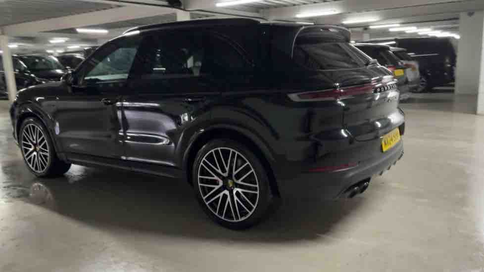 More views of Porsche Cayenne